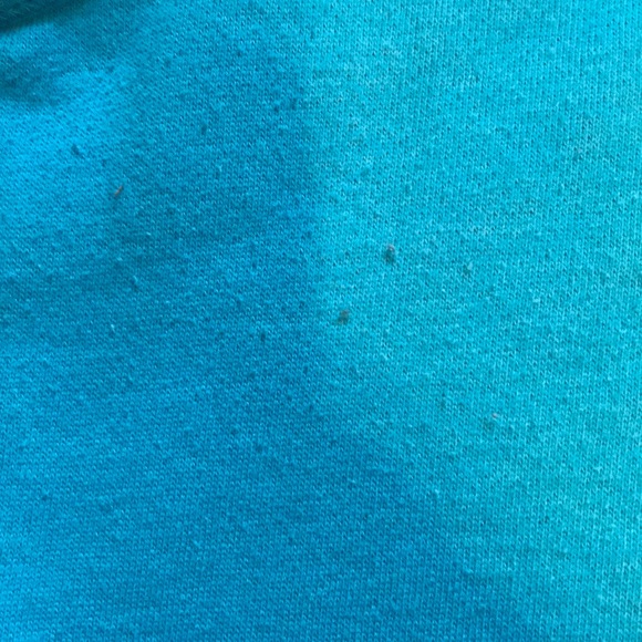 UA Sweatshirt💙 - Picture 4 of 4